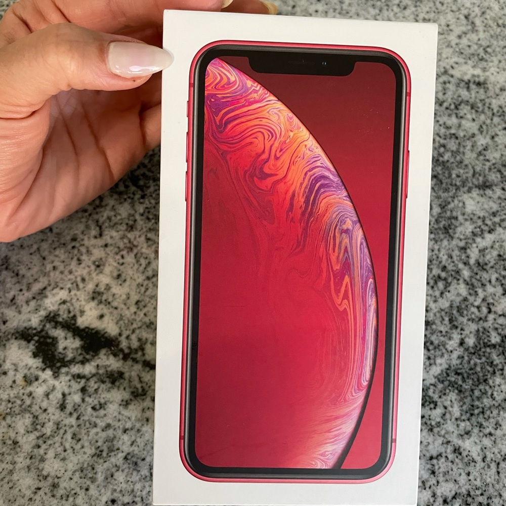 Sold- iPhone XR- RED- T-MOBILE - with original packaging - Picture 7 of 7